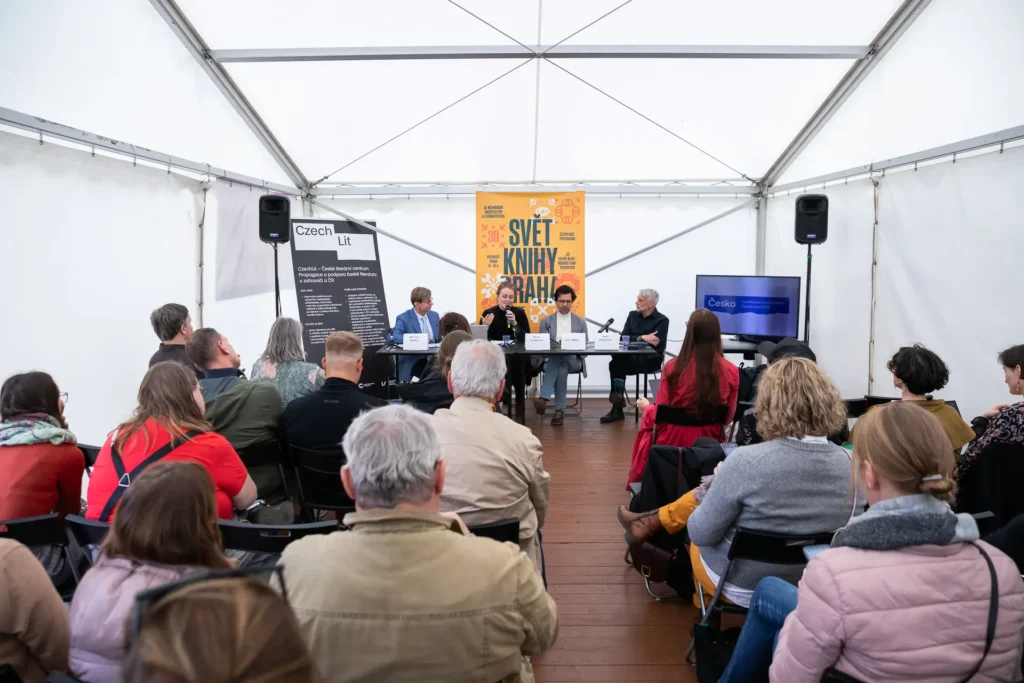 Diskuze o projektu Czechia 2026 na Světě knihy Praha 2025