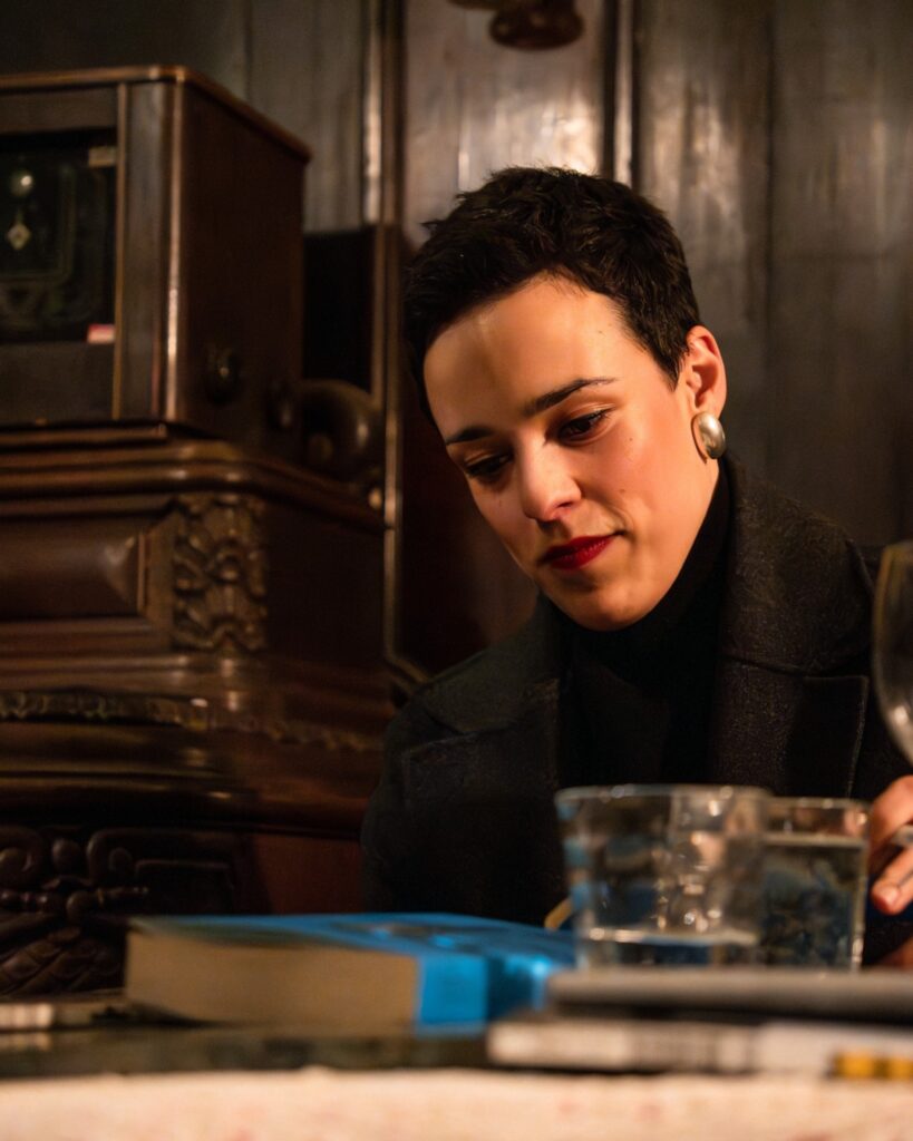 Spisovatelka Emma Kausc na literární besedě v Rezidenci Café Kaprál