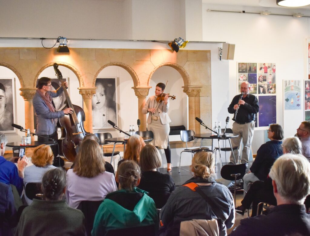 Literární večer v Berlíně u jezera Wannsee, foto: Alena Radiměřská